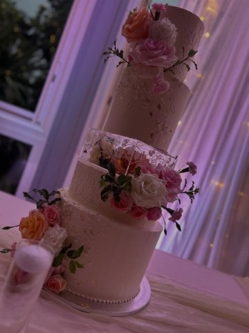 Wedding cake sur mesure à Saint-Pierre de la Réunion